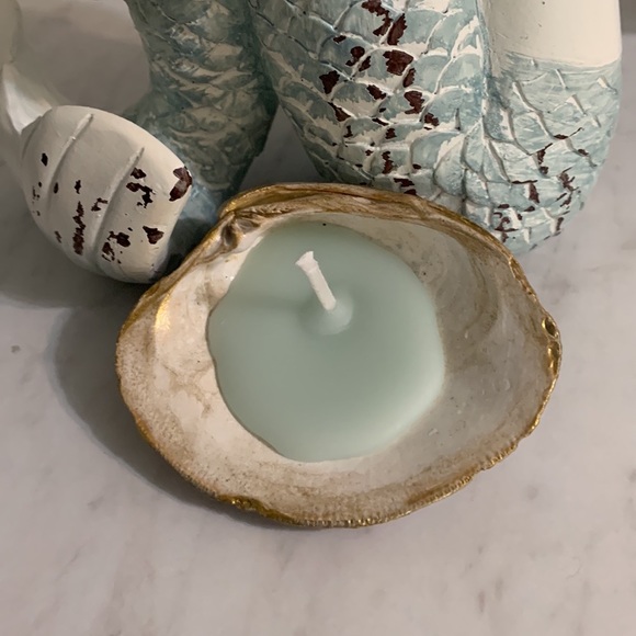 Shabby Chic Boho Shell Decor - Handmade Soy Wax Candle in a Seashell - Picture 13 of 14